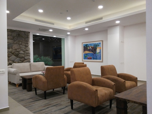 Imagen de los interiores del Hotel Astoria Galilee. Foto 18