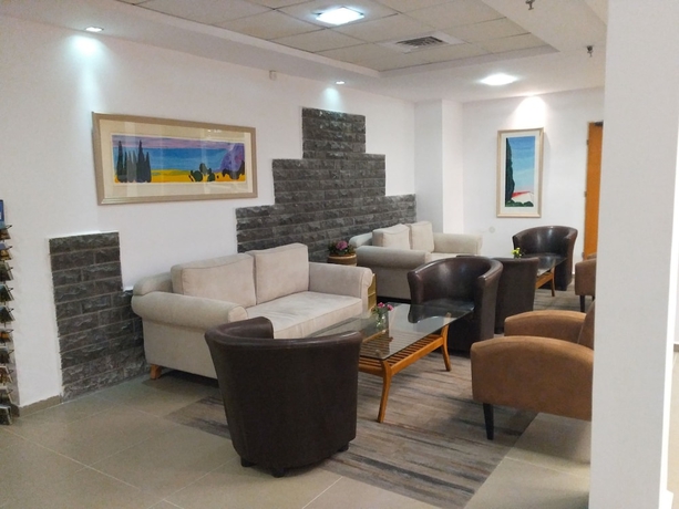 Imagen de los interiores del Hotel Astoria Galilee. Foto 19