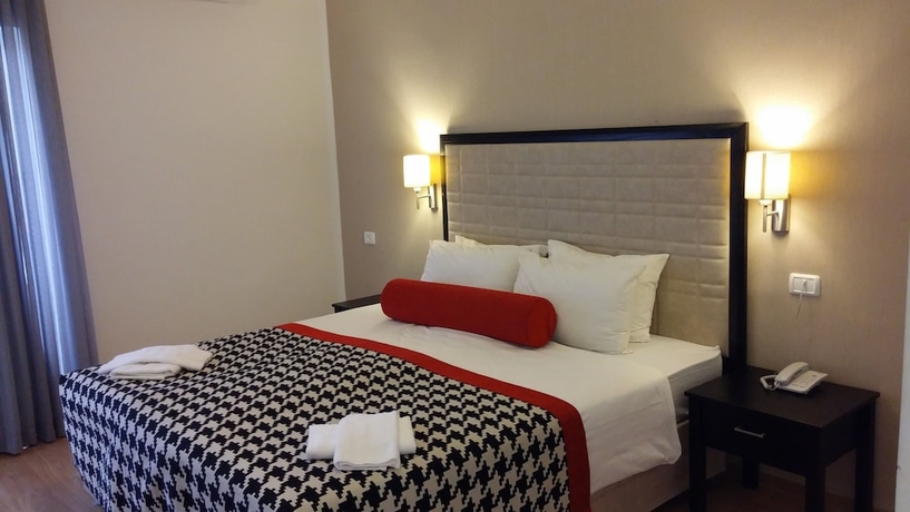 Imagen de la habitación del Hotel Astoria Galilee. Foto 10