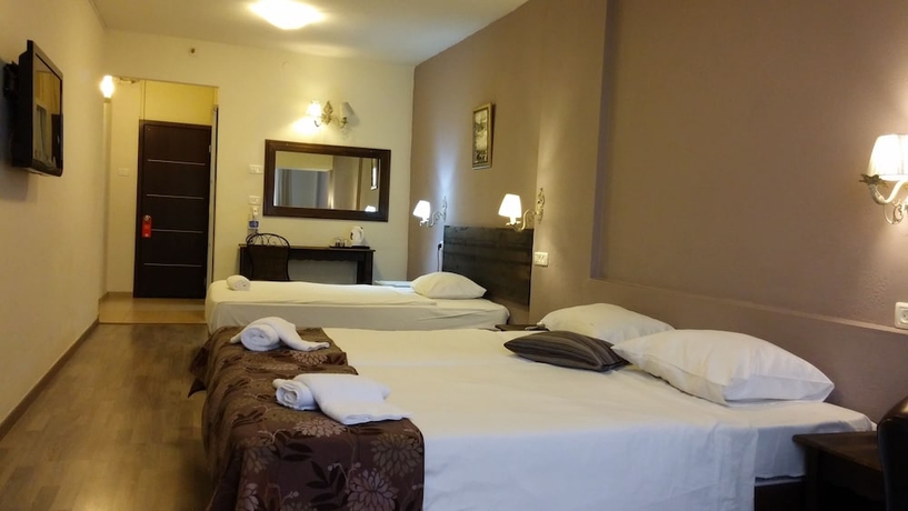 Imagen de la habitación del Hotel Astoria Galilee. Foto 12