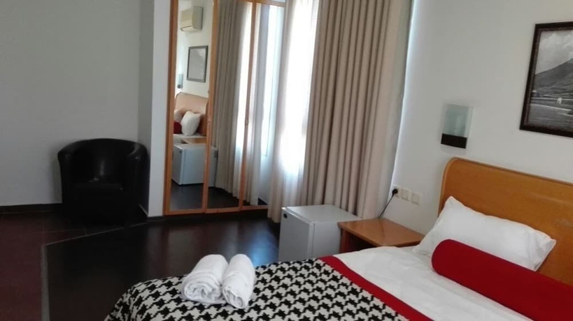 Imagen de la habitación del Hotel Astoria Galilee. Foto 13