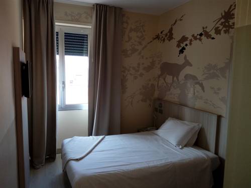 Imagen de la habitación del Hotel Astoria Gallarate. Foto 7