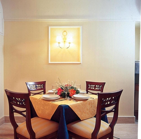 Imagen del bar/restaurante del Hotel Astoria Garden. Foto 2