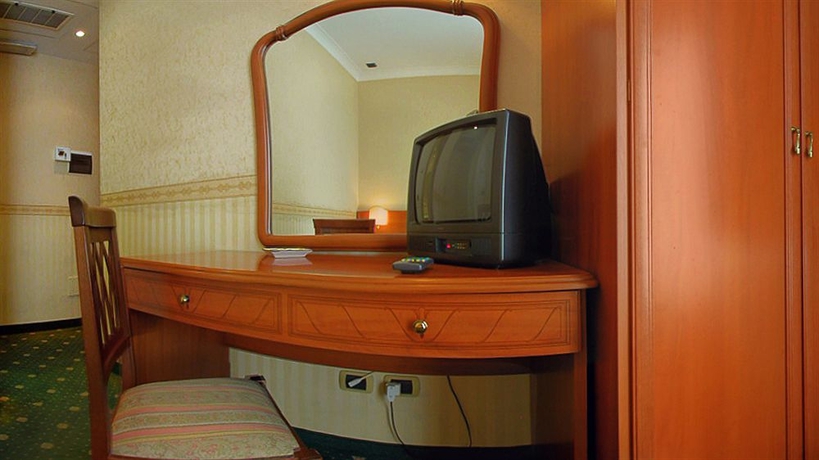 Imagen de la habitación del Hotel Astoria Garden. Foto 5