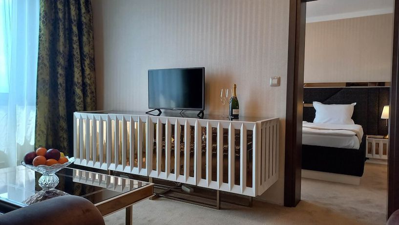 Imagen de la habitación del Hotel Astoria Grand Hotel. Foto 12