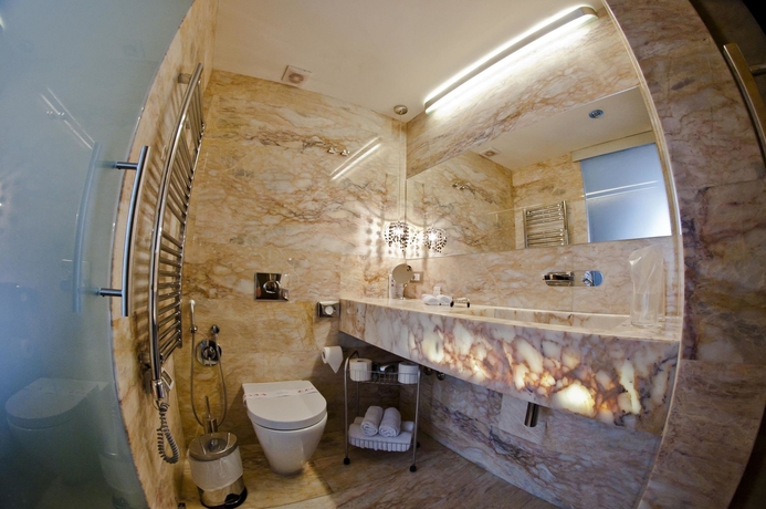 Imagen de la habitación del Hotel Astoria Kotor. Foto 3