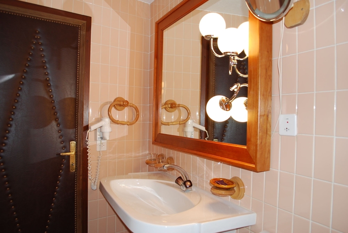 Imagen de la habitación del Hotel Astoria, LEUKERBAD . Foto 15