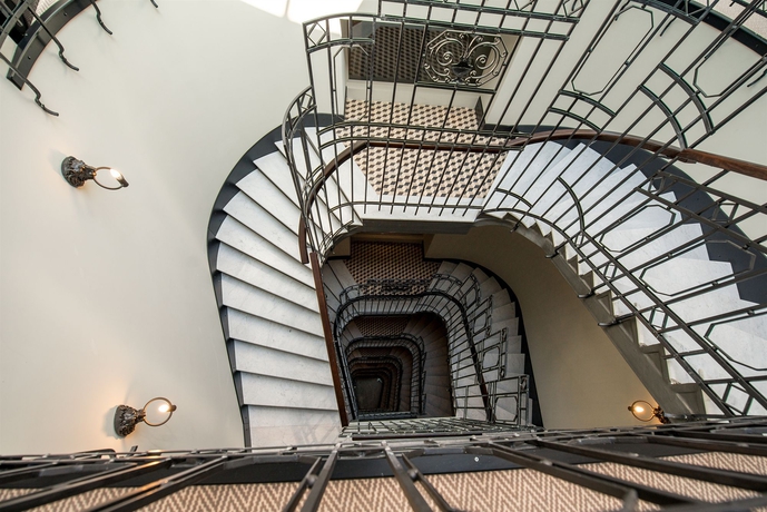 Imagen de los interiores del Hotel Astoria, Lviv. Foto 15