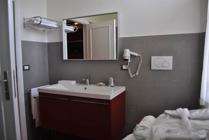 Imagen de la habitación del Hotel Astoria, Montecatini Terme. Foto 6