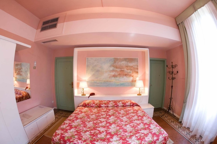 Imagen de la habitación del Hotel Astoria, Montecatini Terme. Foto 10