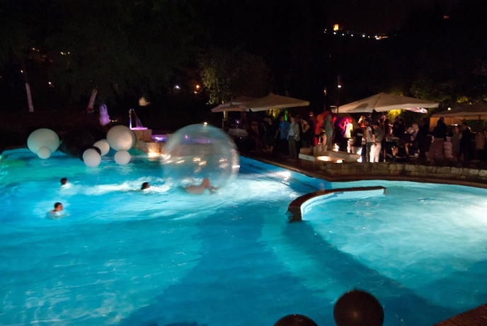 Imagen de la piscina del Hotel Astoria, Montecatini Terme. Foto 19