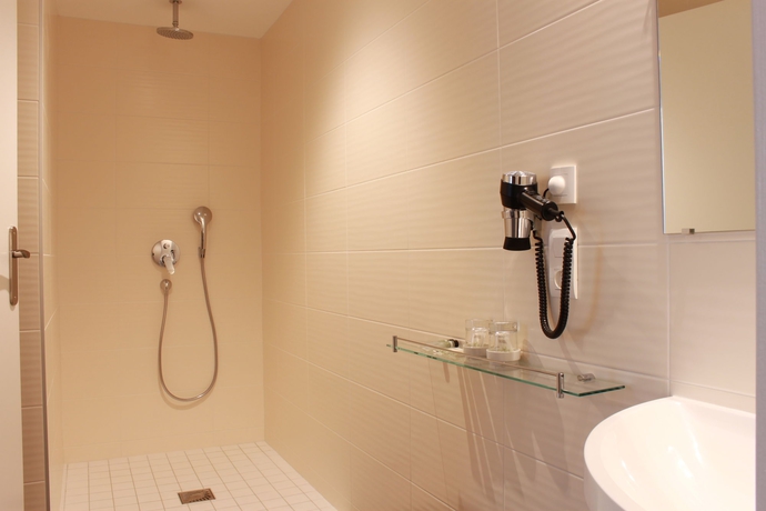 Imagen de la habitación del Hotel Astoria Nantes. Foto 16