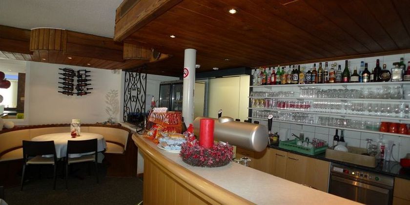 Imagen del bar/restaurante del Hotel Astoria, Obergoms. Foto 5