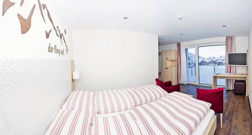 Imagen de la habitación del Hotel Astoria, Obergoms. Foto 14