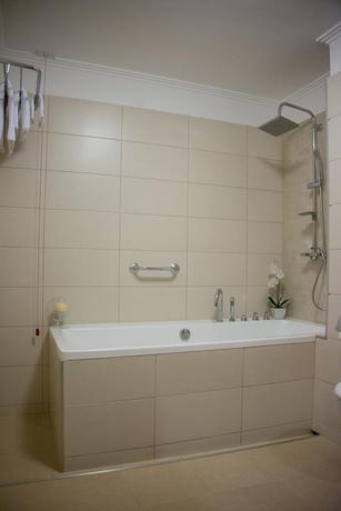 Imagen de los interiores del Hotel Astoria, Oradea. Foto 7