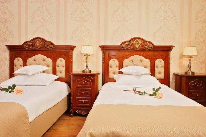 Imagen de la habitación del Hotel Astoria, Oradea. Foto 6