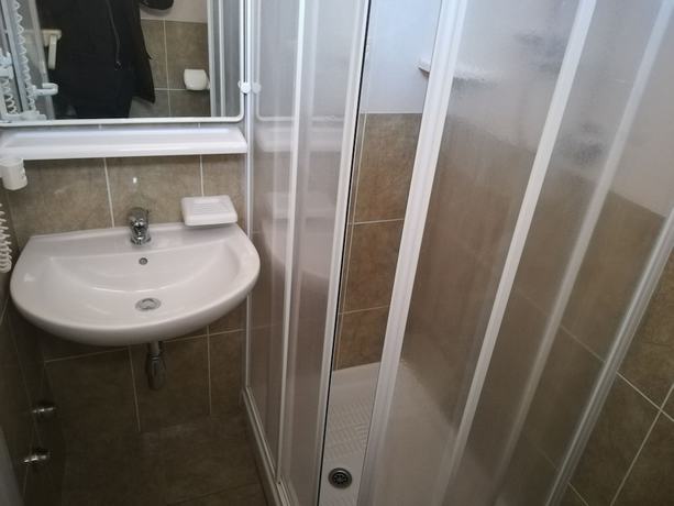 Imagen de la habitación del Hotel Astoria Pesaro. Foto 14