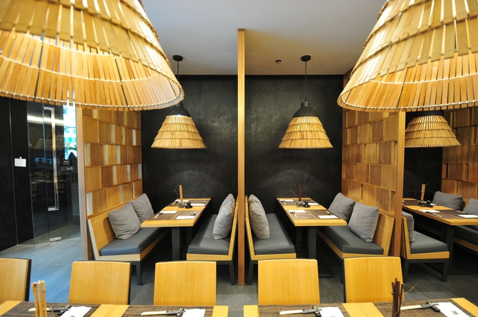 Imagen del bar/restaurante del Hotel Astoria Plaza. Foto 4