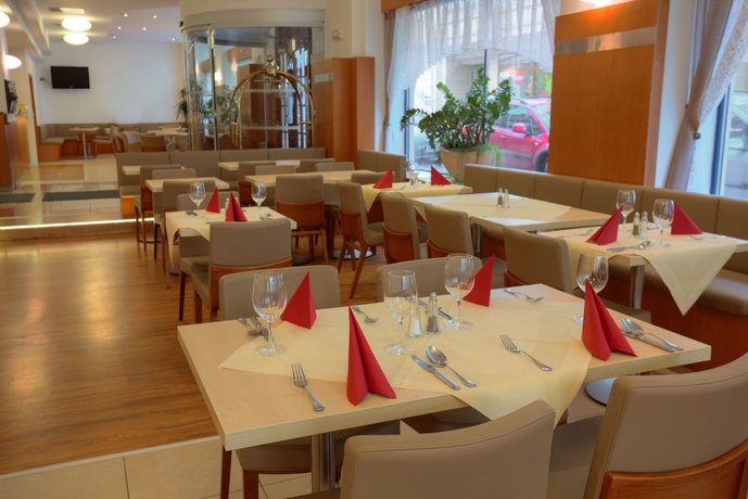 Imagen de los interiores del Hotel Astoria, Praga. Foto 13