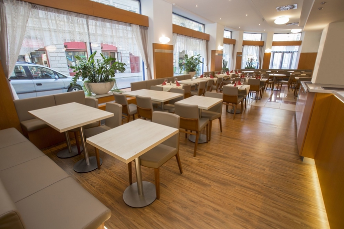 Imagen del bar/restaurante del Hotel Astoria, Praga. Foto 3