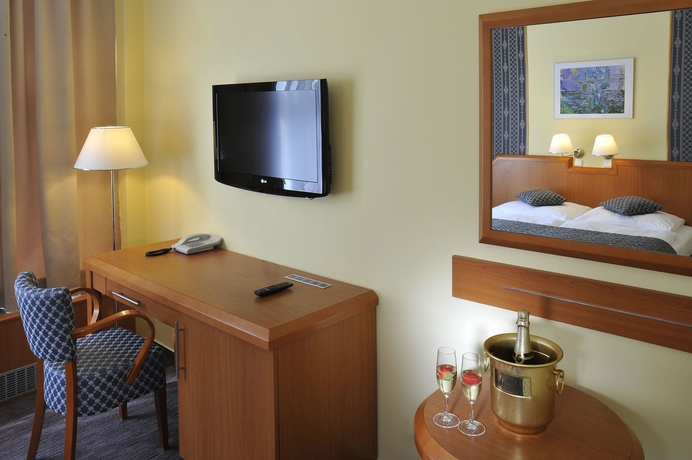 Imagen de los interiores del Hotel Astoria, Praga. Foto 16