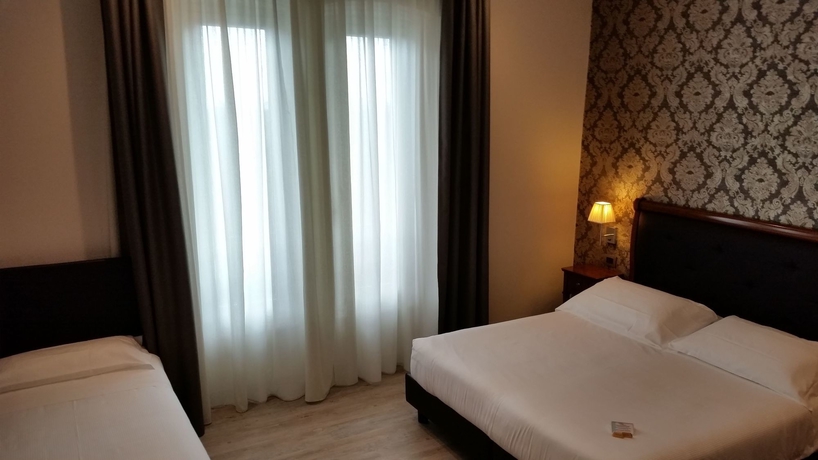 Imagen de la habitación del Hotel Astoria Rapallo. Foto 11