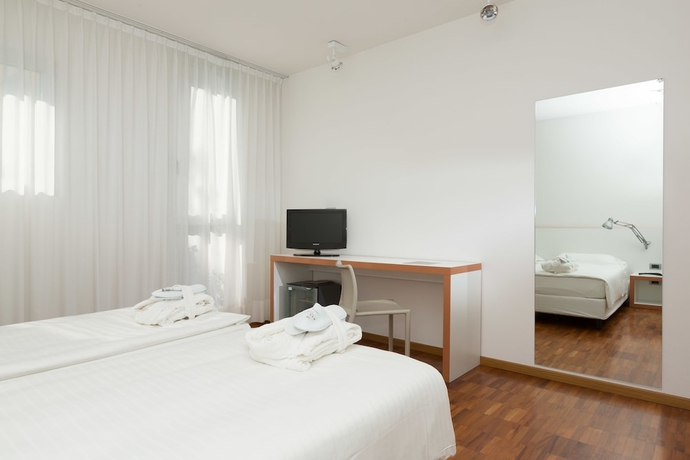 Imagen de la habitación del Hotel Astoria Resort. Foto 6