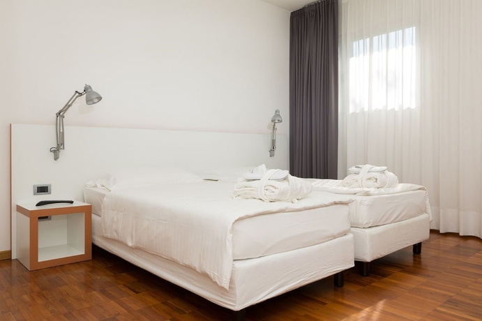 Imagen de la habitación del Hotel Astoria Resort. Foto 15