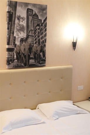 Imagen de la habitación del Hotel Astoria, SAINT ETIENNE. Foto 12