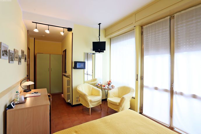 Imagen de la habitación del Hotel Astoria, Salsomaggiore Terme. Foto 6