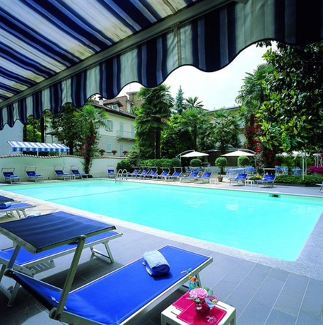 Imagen de la piscina del Hotel Astoria, Stresa. Foto 17