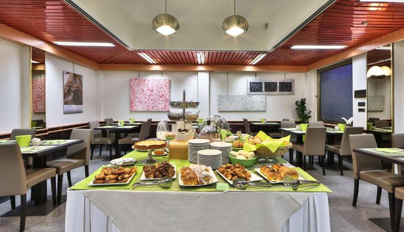 Imagen del bar/restaurante del Hotel Astoria Sure Hotel Collection By Best Western. Foto 6