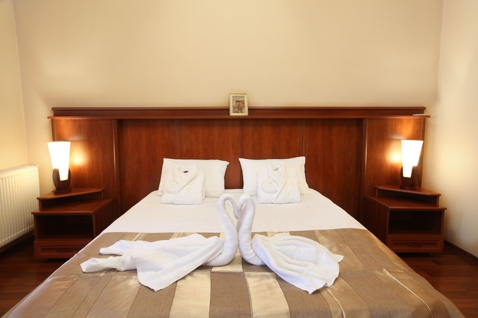 Imagen de la habitación del Hotel Astoria, Tbilisi. Foto 5