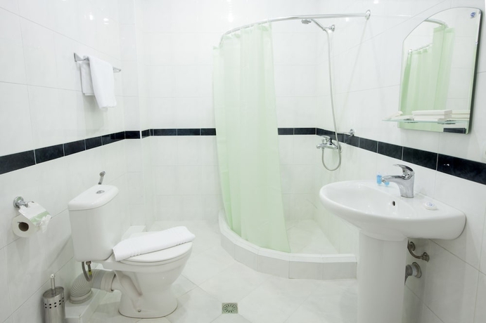 Imagen de la habitación del Hotel Astoria, Tbilisi. Foto 15
