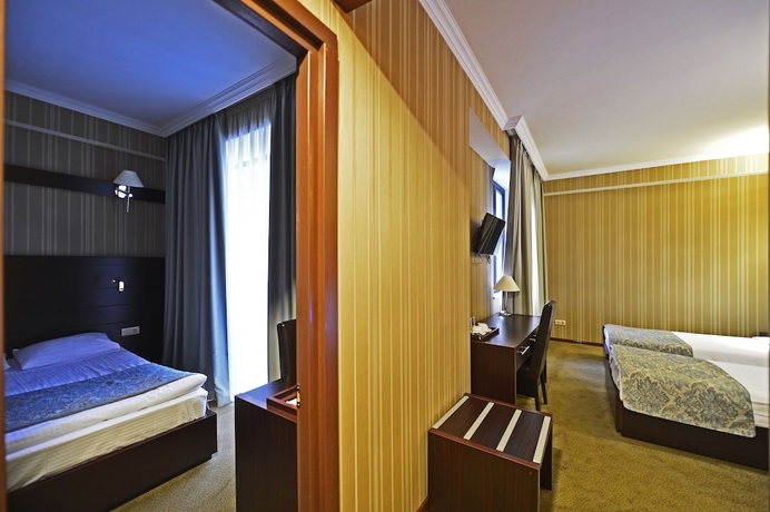 Imagen de la habitación del Hotel Astoria Tbilisi. Foto 6