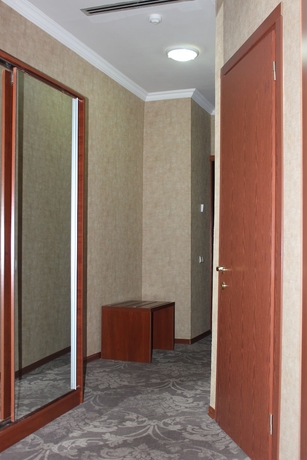 Imagen de la habitación del Hotel Astoria Tbilisi. Foto 14