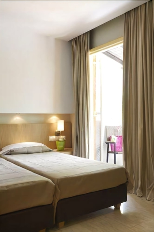 Imagen de la habitación del Hotel Astoria, Troulos. Foto 6