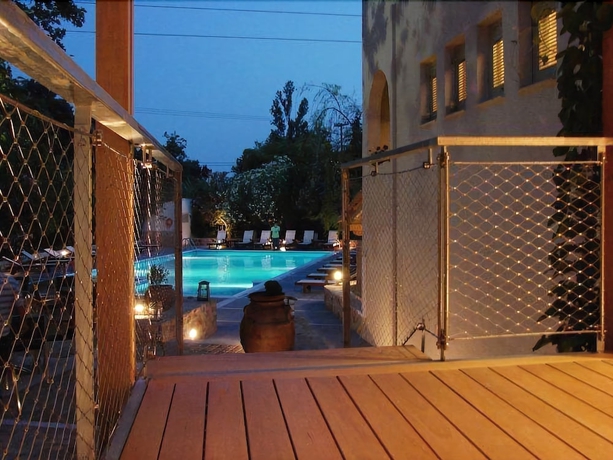 Imagen de la piscina del Hotel Astoria, Troulos. Foto 17