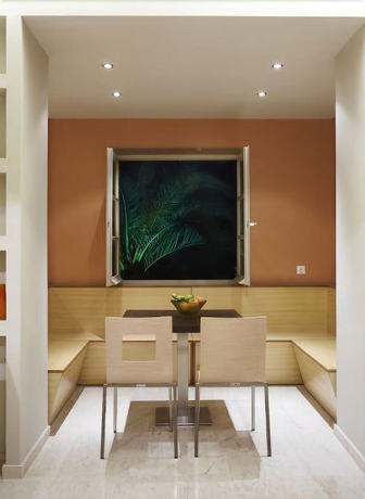 Imagen de los interiores del Hotel Astoria, Troulos. Foto 13