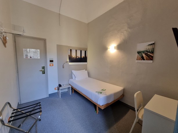 Imagen de la habitación del Hotel Astoria, Tur&iacute;n. Foto 11