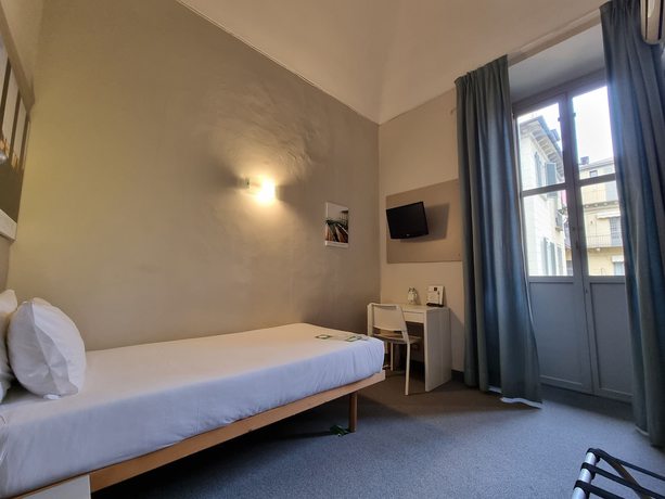 Imagen de la habitación del Hotel Astoria, Tur&iacute;n. Foto 12