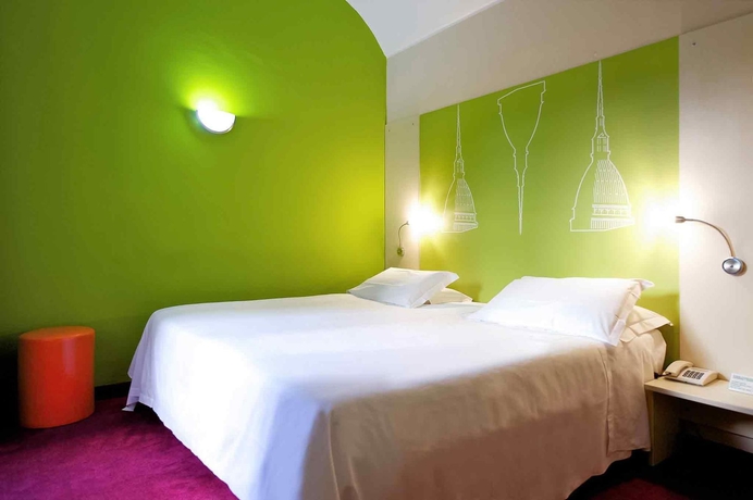 Imagen de la habitación del Hotel Astoria, Tur&iacute;n. Foto 16
