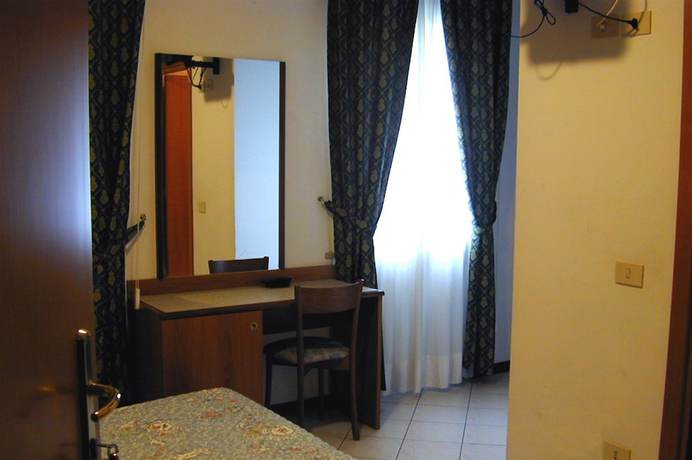 Imagen de la habitación del Hotel Astoria, Viareggio. Foto 3