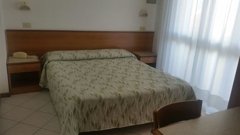 Imagen de la habitación del Hotel Astoria, Viareggio. Foto 6