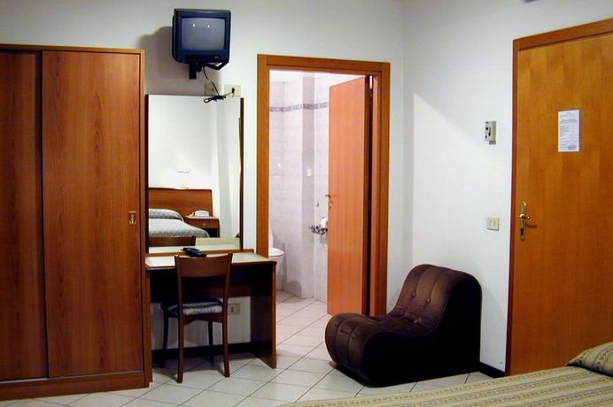 Imagen de la habitación del Hotel Astoria, Viareggio. Foto 7