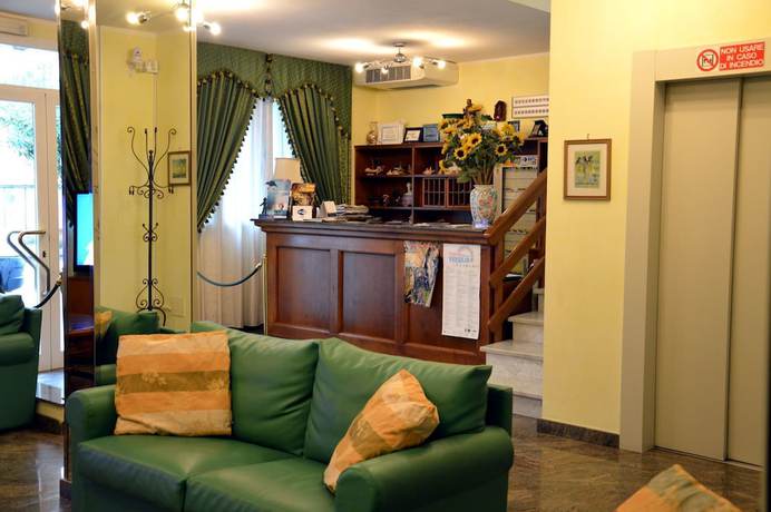 Imagen de los interiores del Hotel Astoria, Viareggio. Foto 14