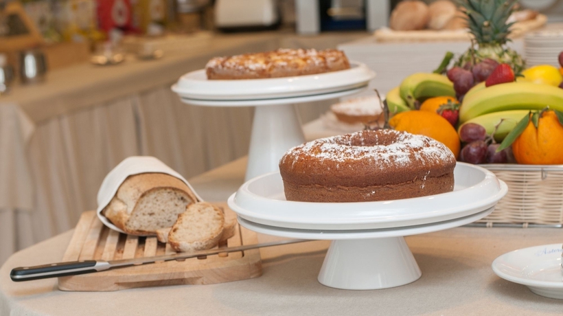 Imagen del bar/restaurante del Hotel Astoria Vico. Foto 7