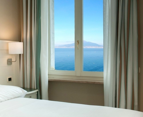 Imagen de la habitación del Hotel Astoria Vico. Foto 15