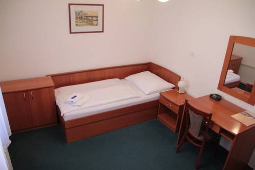 Imagen de la habitación del Hotel Astoria and Medical Spa. Foto 4