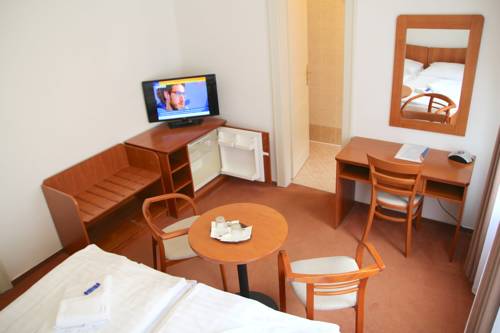 Imagen de la habitación del Hotel Astoria and Medical Spa. Foto 10